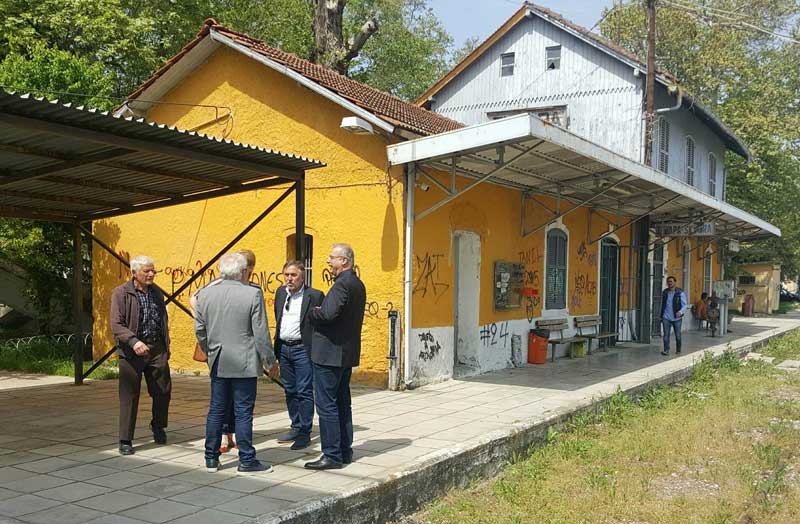Αποκατάσταση σταθμού Ντεκοβίλ στην Σκύδρα